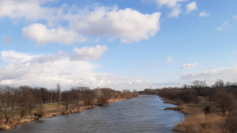 Gently dive into the internal structure of field and method information stored in .class file. Find out what standard attributes are and what data about the class they expose. /posts/jvm-spec/chapter_4_fields_methods_attributes/river.jpeg